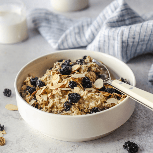 Overnight Oats with Almonds - WECO Hospitality